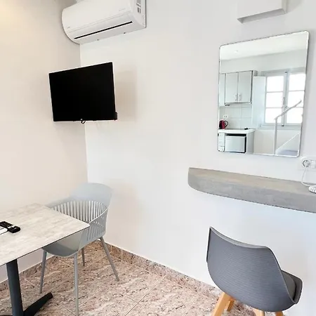 White Lily & Lofts - Adults Only 16 מלון *